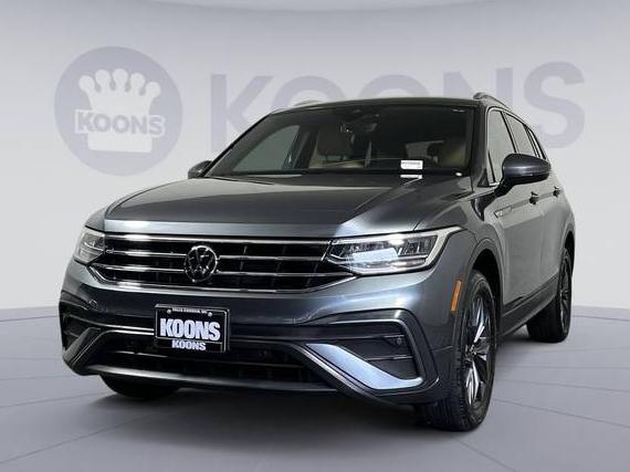 VOLKSWAGEN TIGUAN 4MOTION 2022 3VV2B7AXXNM175613 image